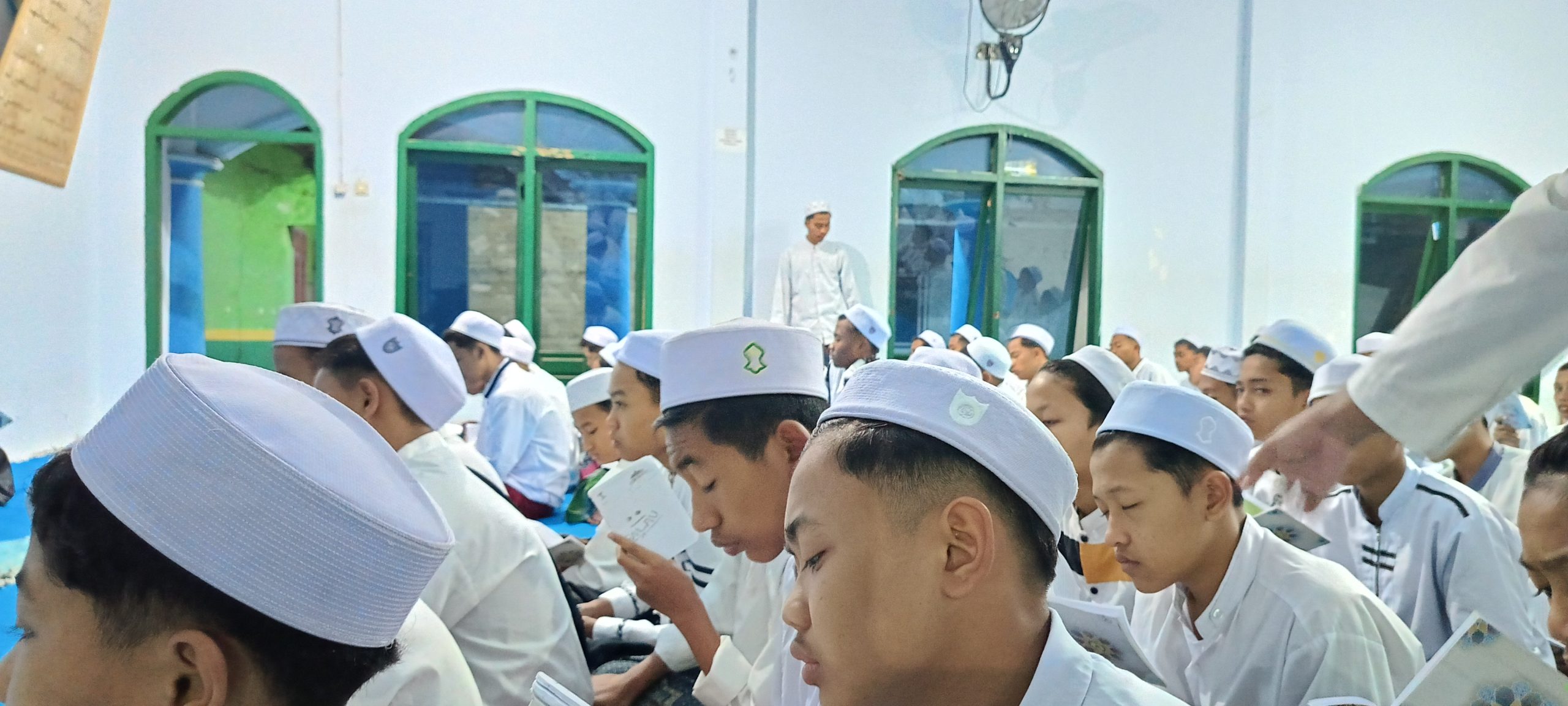 Kegiatan “Gerak Batin” sebagai Bagian dari Program Pembinaan Santri