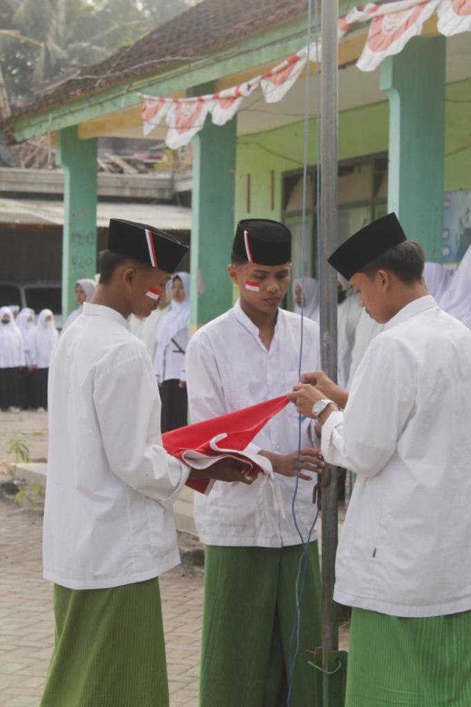 Ponpes Ranupakis Gelar Upacara Peringatan HUT RI ke-80